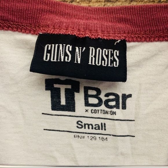 Guns N Roses Tee - Picture 3 of 5